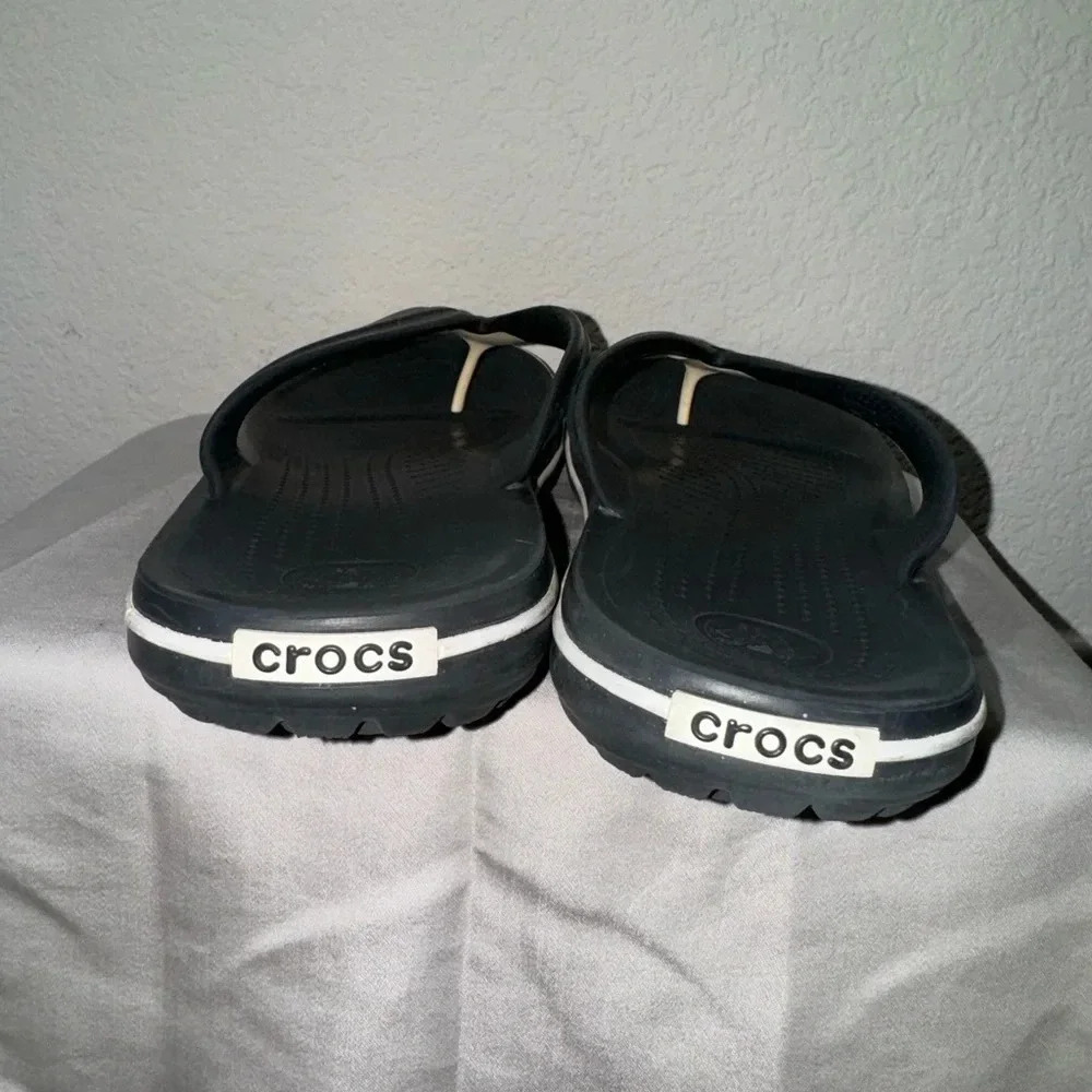 Crocs Unisex Crocband Flip Flop Sandal Black Size W12 M10 - Picture 3 of 13